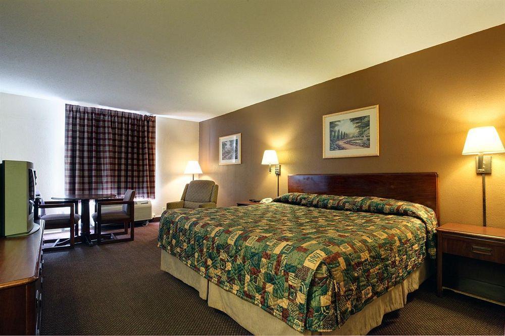 Americas Best Value Inn Marshall Bel Air Номер фото