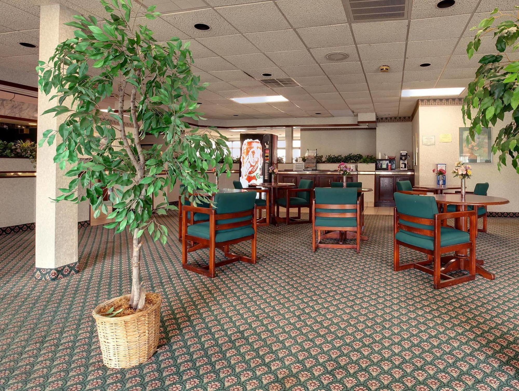 Americas Best Value Inn Marshall Bel Air Экстерьер фото